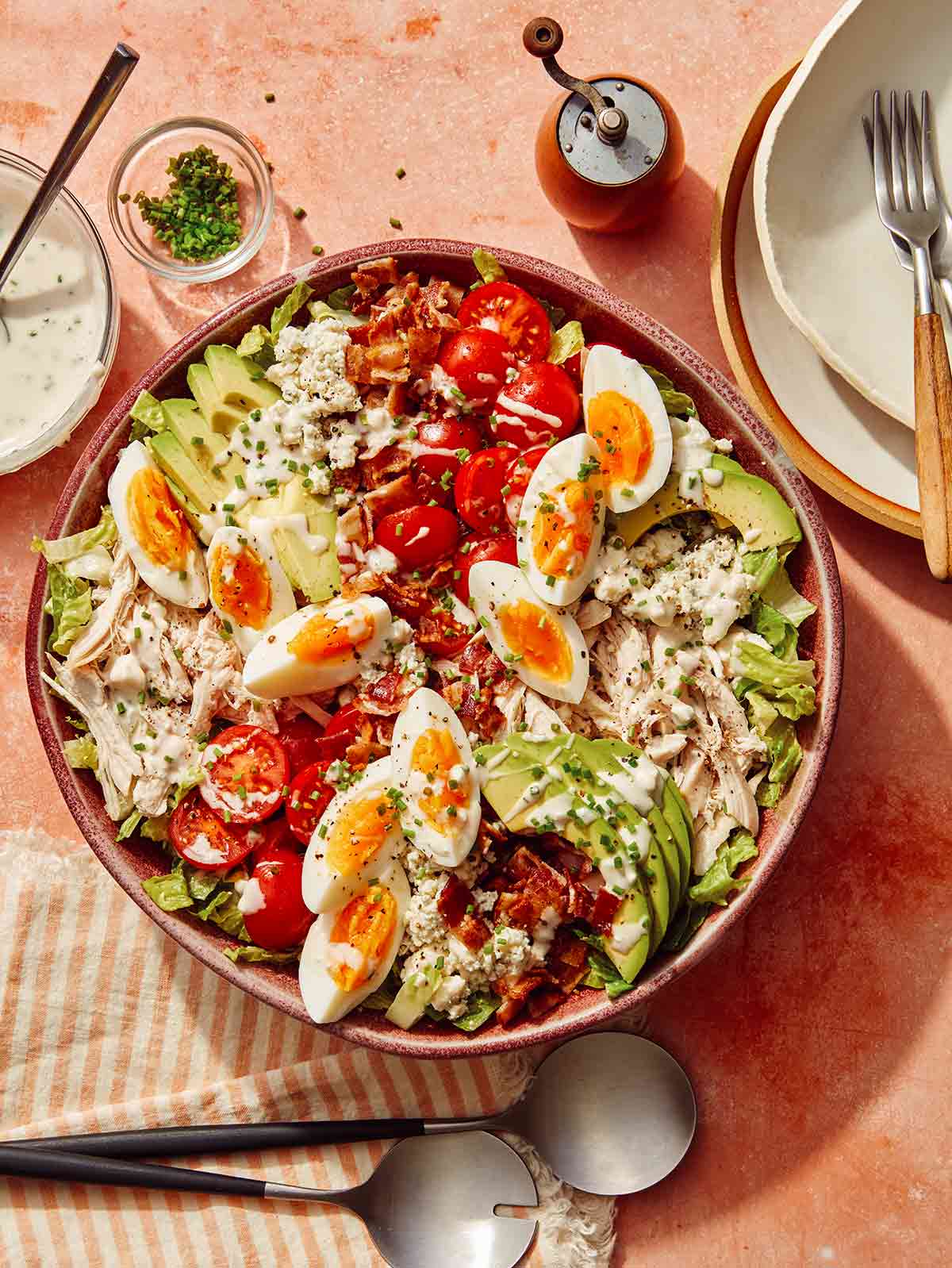 Món salad tươi ngon, lý tưởng cho chế độ eat clean giúp duy trì sức khỏe và giảm cân hiệu quả