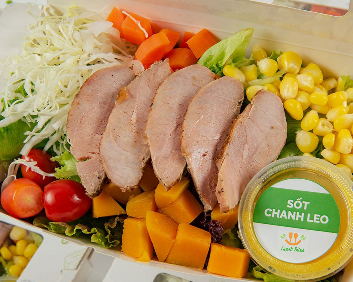 Món salad tươi ngon kết hợp cá ngừ thượng hạng, giàu dinh dưỡng và tốt cho sức khỏe.